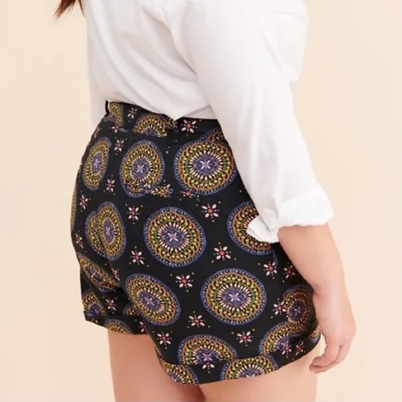 ANTHROPOLOGIE MAEVE Medallion Print Shorts Abstract City Black 4 - Picture 3 of 11
